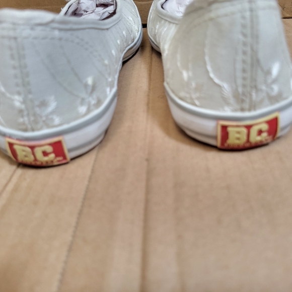 BC Footwear White Canvas Slip-Ons Women Size 7.5 - Picture 7 of 9